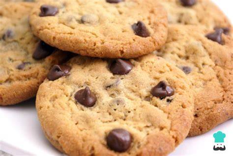 Variedad de galletas con chispas de chocolate