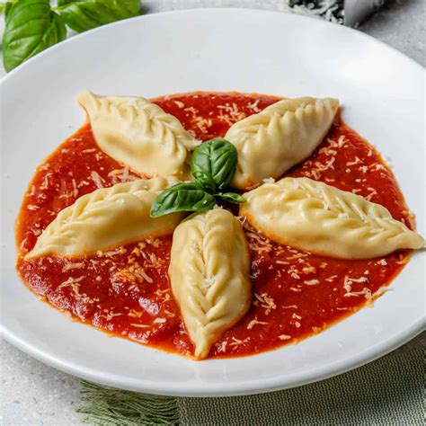Plato de culurgiones, pasta rellena sarda
