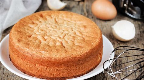 Bizcocho esponjoso sin gluten ni huevo