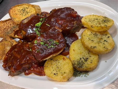 Bondiola de cerdo con salsa barbacoa