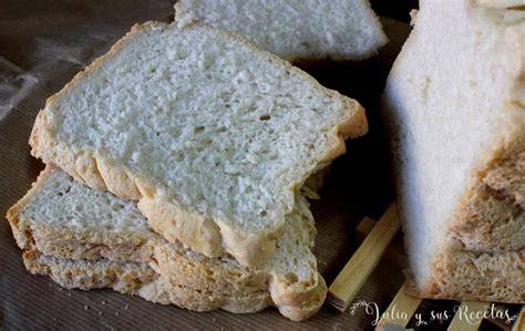 Pan de molde sin gluten en panificadora