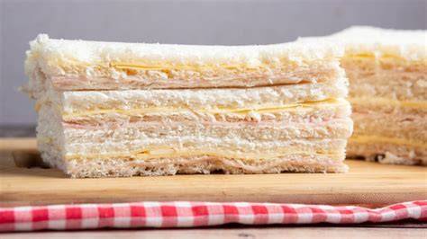 Sandwiches de miga con pan sin gluten