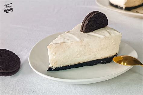 Tarta de Oreo sin gluten con relleno de leche de coco