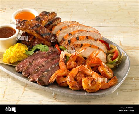 Variedad de fajitas: pollo, res, camarón