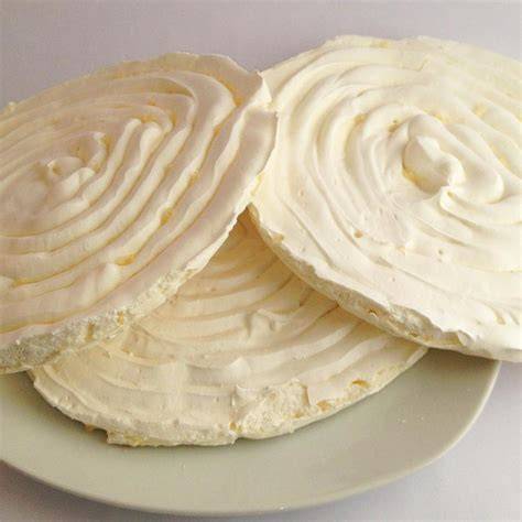 Discos de merengue horneándose