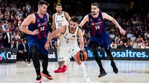 Partido de baloncesto de la Liga EBA