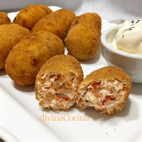 Plato de croquetas de atún doradas