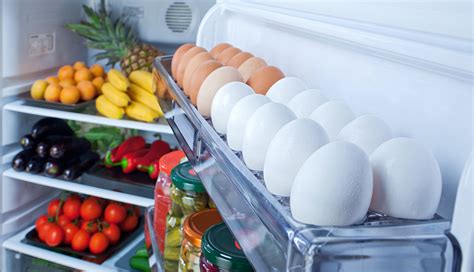 Alimentos frescos en el refrigerador