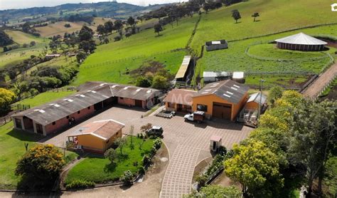 Imagen aérea de Finca Tintillo, una finca en Carolina, Puerto Rico dirigida por José Ángeles Ríos.
