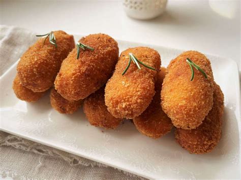 Ingredientes para croquetas de rustido