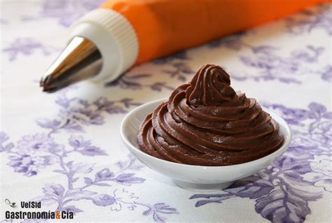 Proceso de elaboración de ganache montada de Nutella
