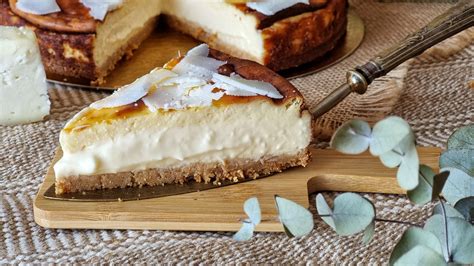 Diagrama de pasos para envolver correctamente una tarta de queso para congelar
