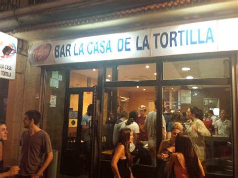 Fachada del antiguo bar La Casa de la Tortilla en Madrid