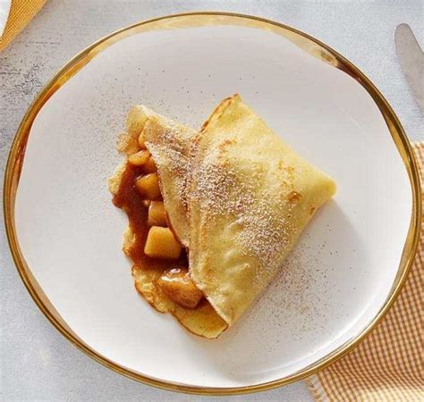 Crepes con manzana caramelizada