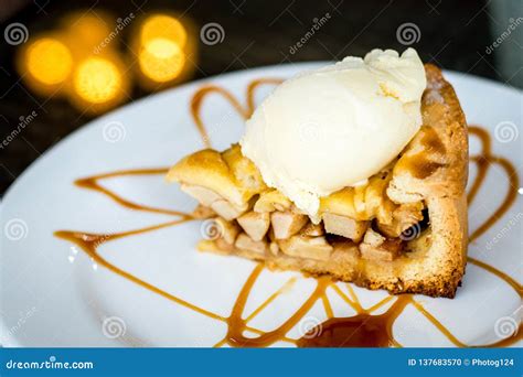 Apple Pie servido con helado