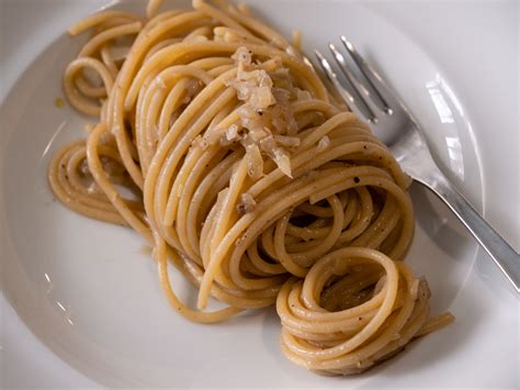 Plato de Bigoli in Salsa