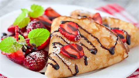 Variedad de frutas para rellenar crepes