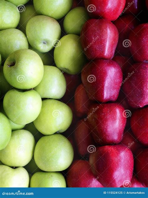 Manzanas rojas y verdes