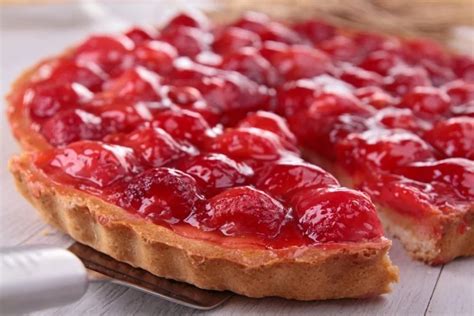 Tarta de fresones con gelatina