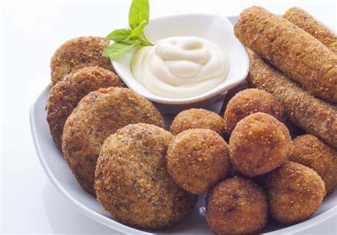 Variedad de croquetas de diferentes sabores
