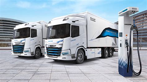 Firma del convenio para la incorporación de camiones eléctricos y de gas natural