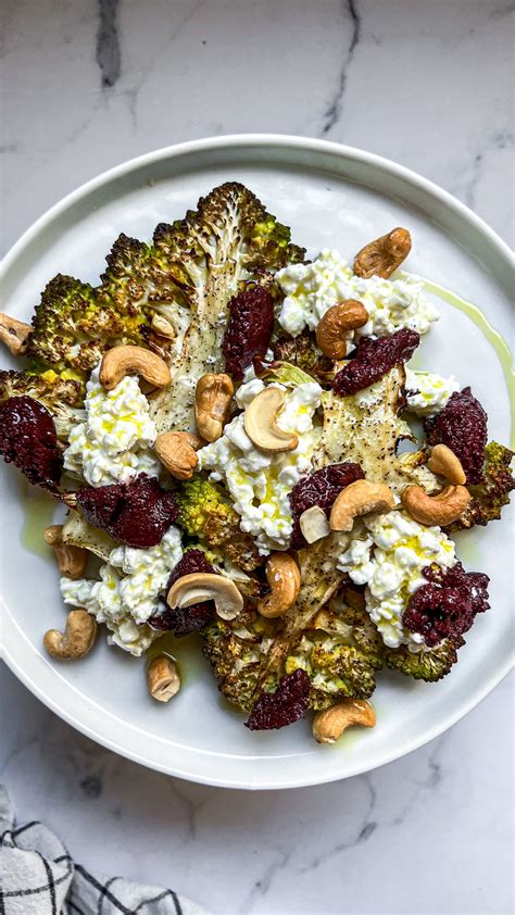 Plato de romanesco cocinado