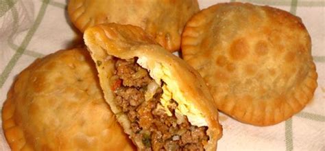 Pastelitos andinos fritos dorados