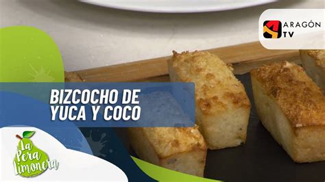 Bizcocho de yuca y coco recién horneado