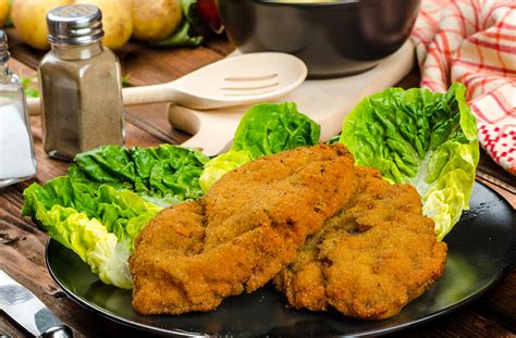 Chuletas de cerdo a la milanesa