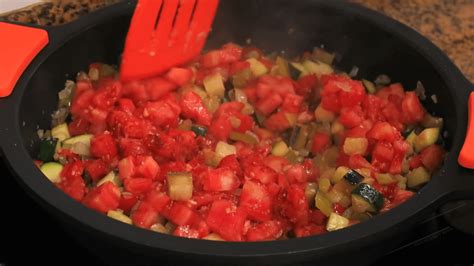 Ingredientes frescos para pisto