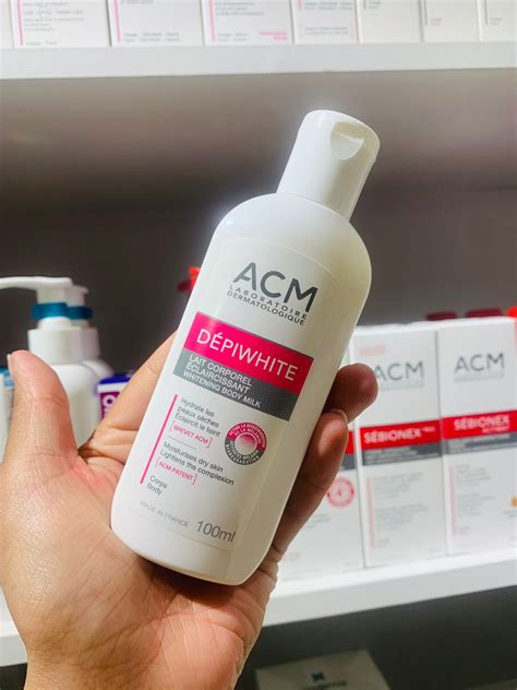 Envase de ACM Depiwhite Leche Corporal Aclarante