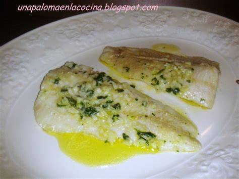 Merluza a la plancha con ajo y perejil