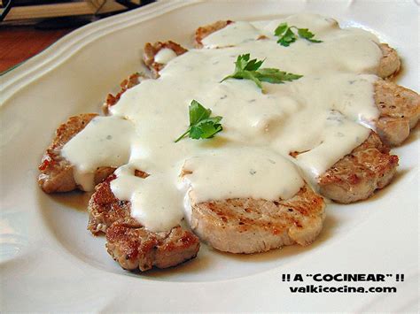 Solomillo de cerdo con salsa de oporto y roquefort