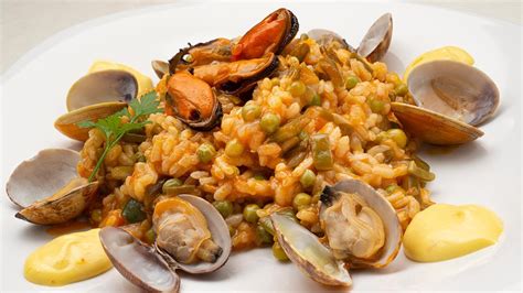 Plato de arroz con almejas estilo cántabro
