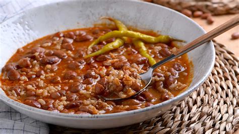 Alubias pintas salteadas con ajo y perejil