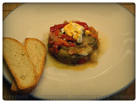 Escalibada de verduras al horno de leña con anchoas ahumadas