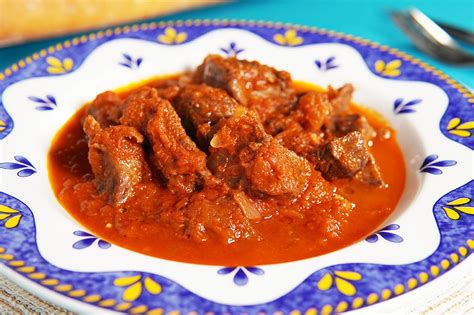 Plato de carne con tomate andaluza
