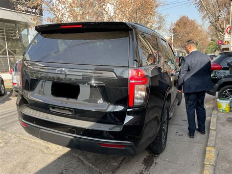 Imagen de la camioneta presidencial en Lomas de Zamora