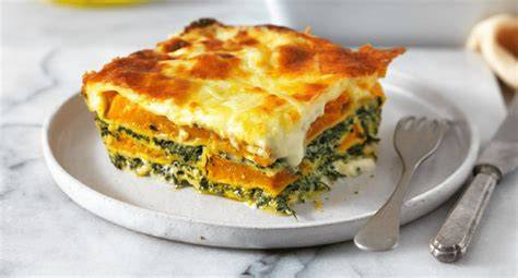 Plato de lasaña de calabaza