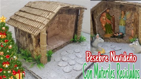 Belén casero hecho con materiales reciclados