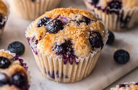 Muffin de arándanos con su característica forma