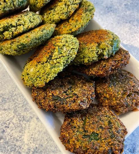 Falafel frito y falafel horneado