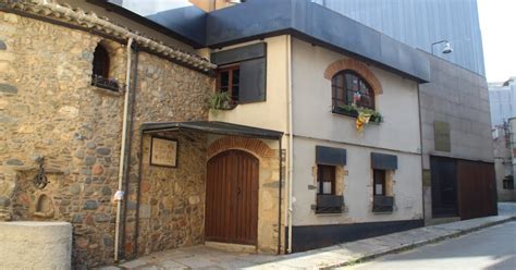 Fachada de Can Fabes en Sant Celoni