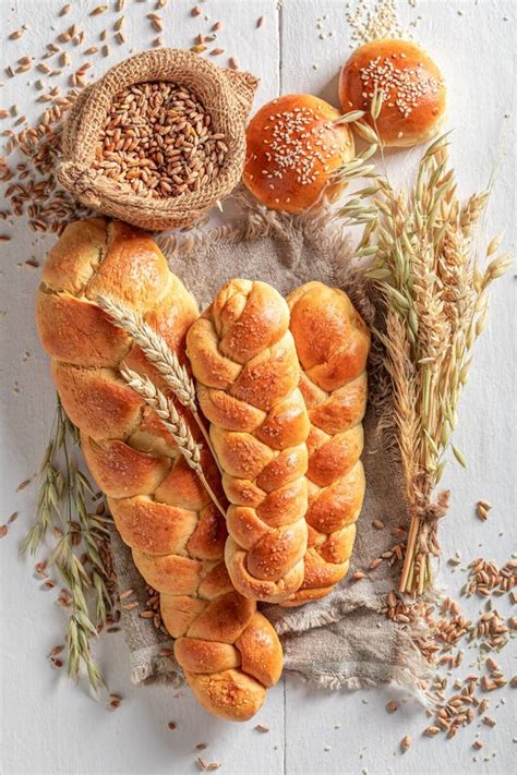 Variedad de panes para el desayuno