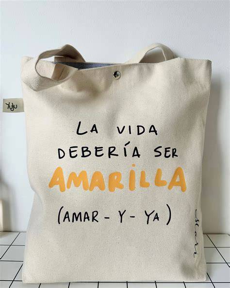 Diseño de la tote bag Croqueta y Empanadilla