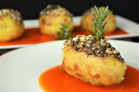 Esquema de las patatas rellenas de morcilla