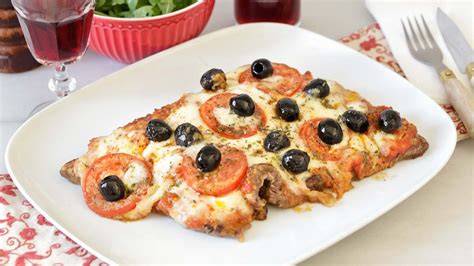 Ingredientes frescos para preparar matambre a la pizza