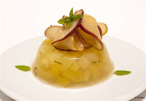 Tarta de sidra con mousse y gelatina de manzana