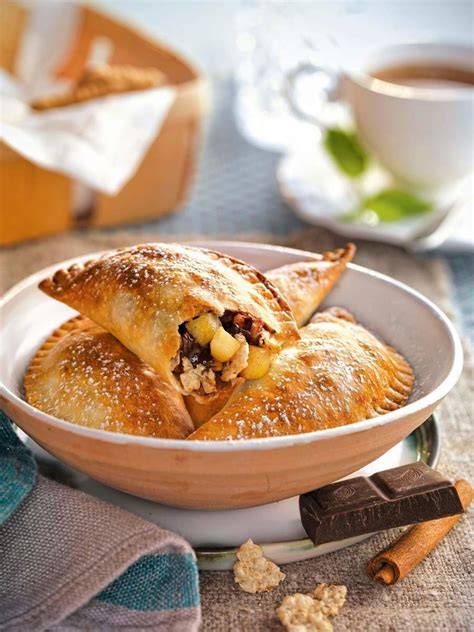 Empanadillas exploradores con azúcar glas