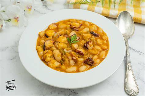 Plato servido de fabes con pulpo